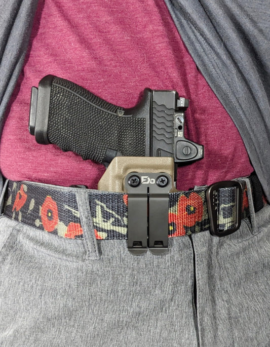 FDO Industries IWB Kydex Holster Compatible with Glock 19 23 32 Optic Cut with Claw & Discreet Carry Concepts 1.5" Metal Clip - Made in USA (FDE, G19)