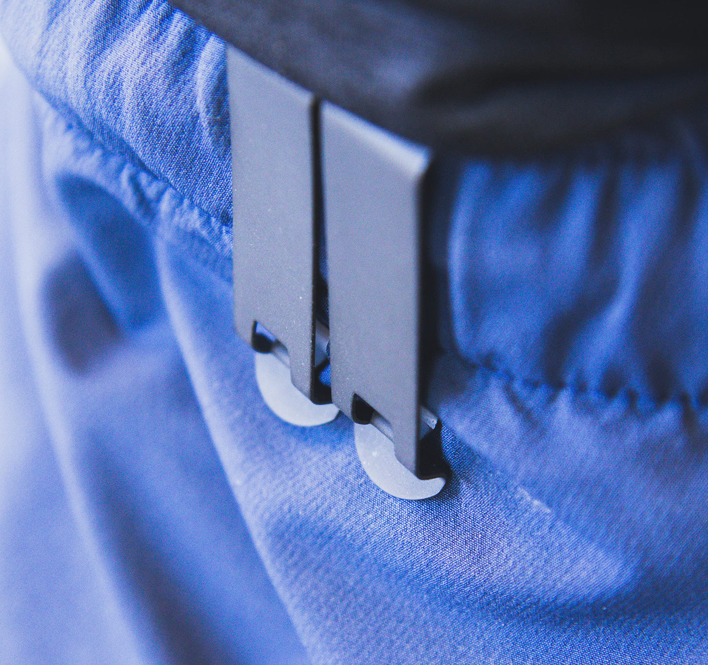 FDO Industries IWB Kydex Holster Compatible with Glock 19 23 32 Optic Cut with Claw & Discreet Carry Concepts 1.5" Metal Clip - Made in USA (FDE, G19)